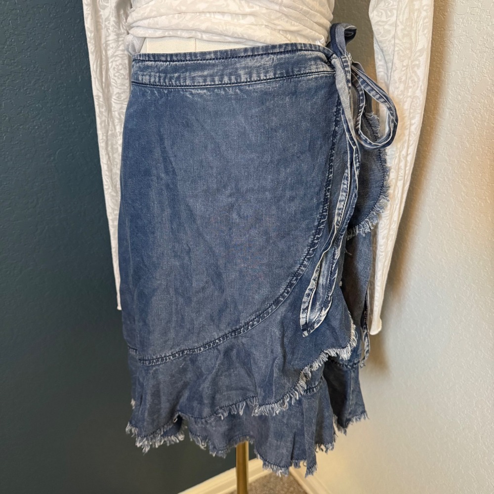 Western Boho Modern Doe & Rae Denim Wrap Skirt Size M Blue